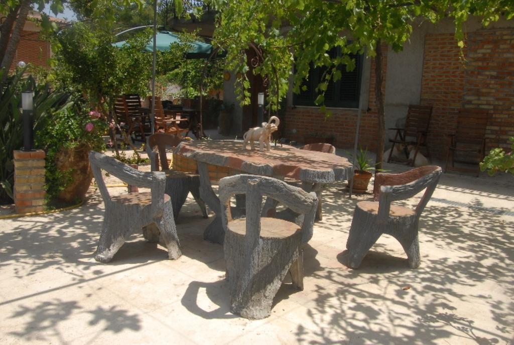 B&B Villa Zia Febronia Patti Εξωτερικό φωτογραφία