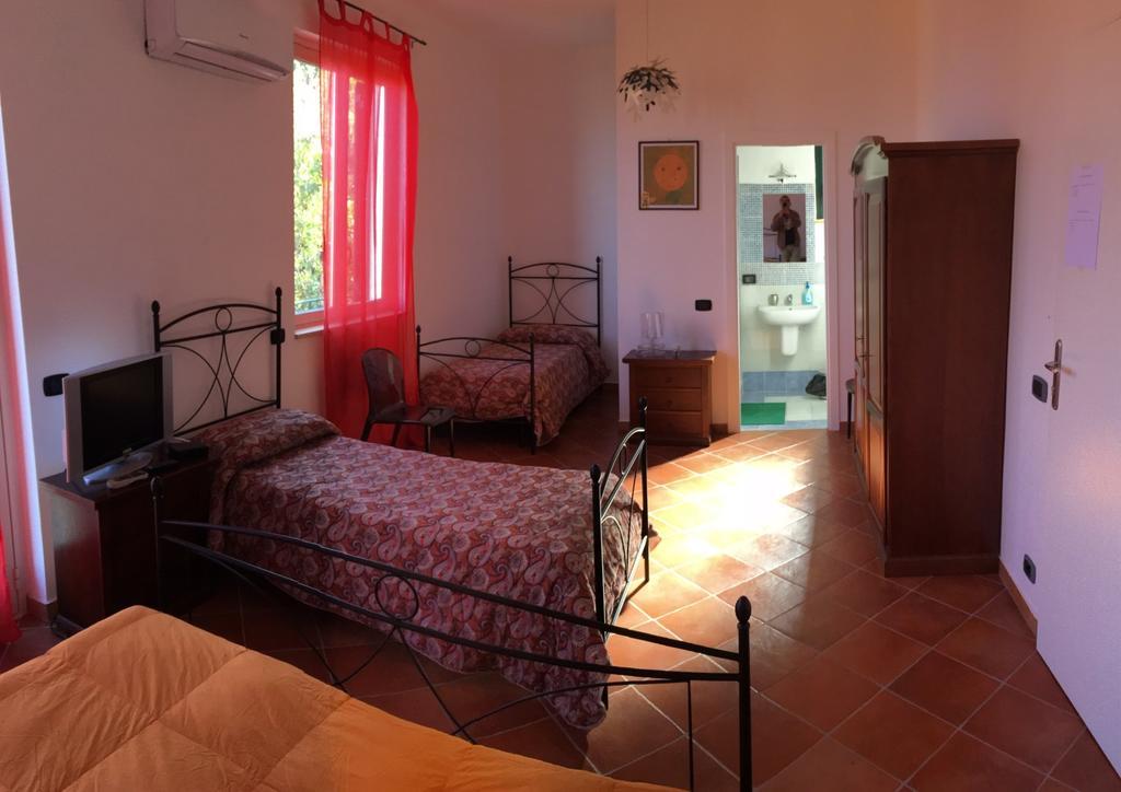 B&B Villa Zia Febronia Patti Εξωτερικό φωτογραφία